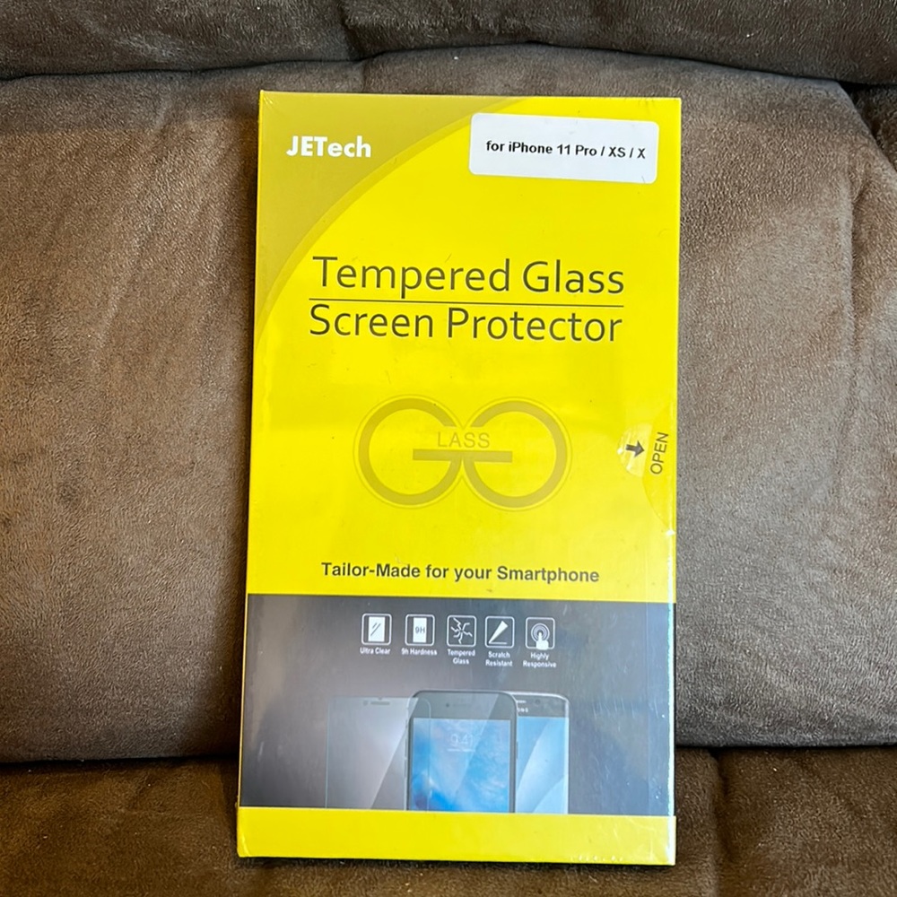 Tempered glass screen protector. iPhone 11 Pro, xs, x